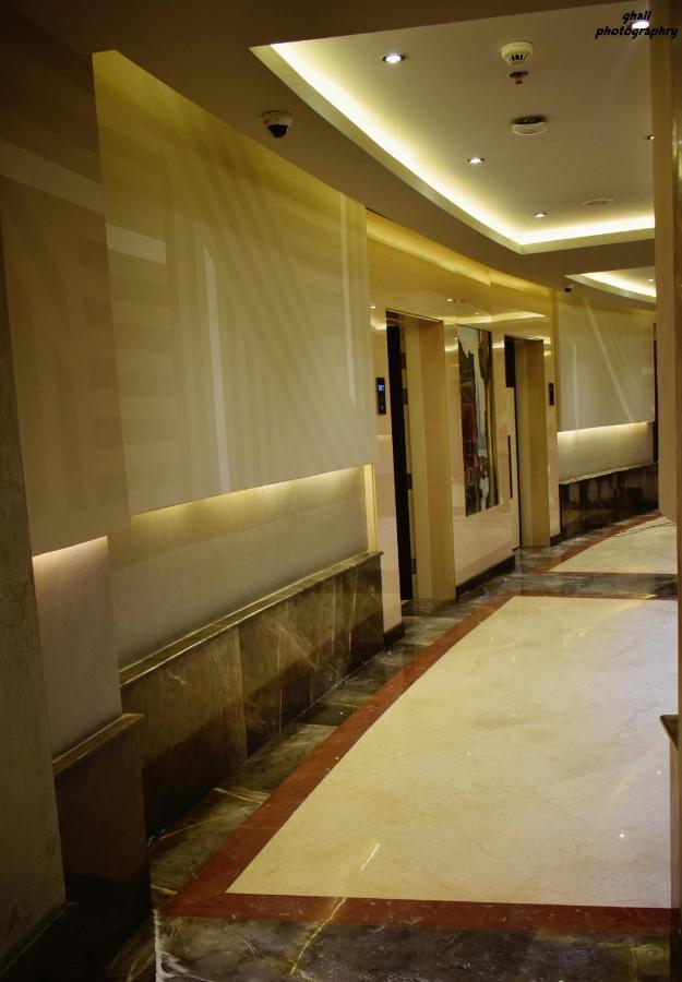 Fleet Club Mahrousa Alexandria Exteriör bild The elevators